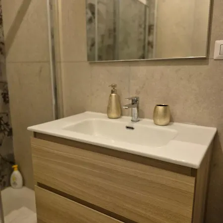 Daire Elegantia Domina In The Center *